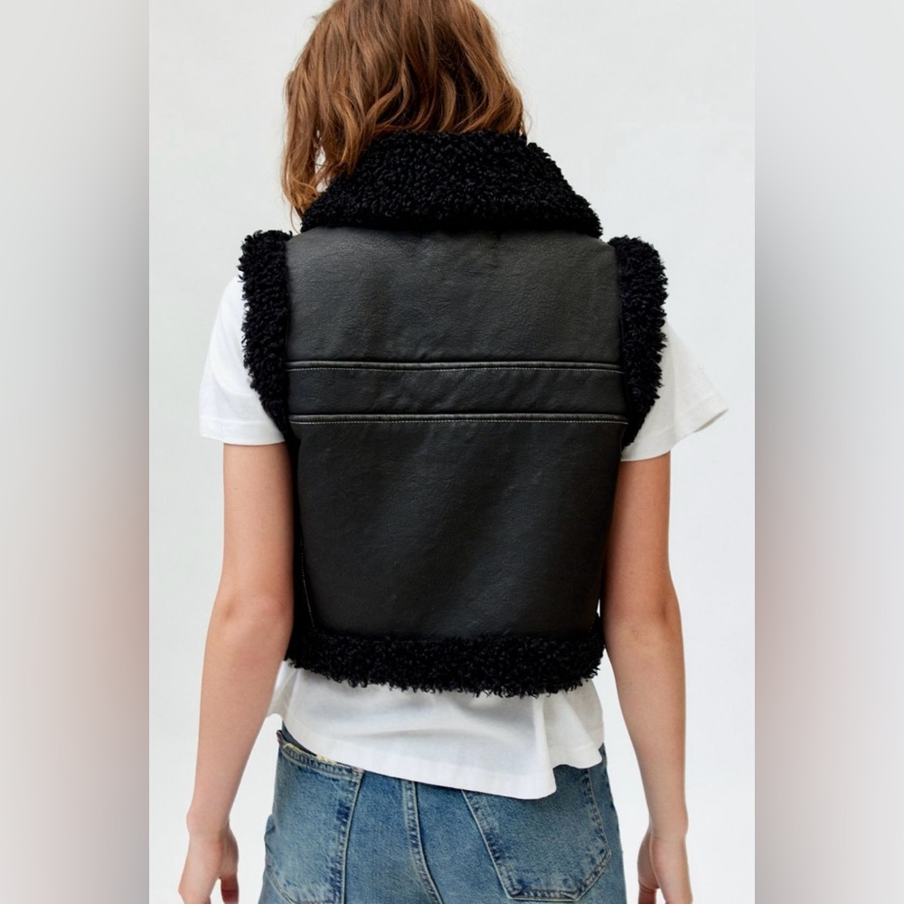 🟠NWT BDG Donald Faux Leather Moto Vest in Black SMALL - Picture 6 of 7